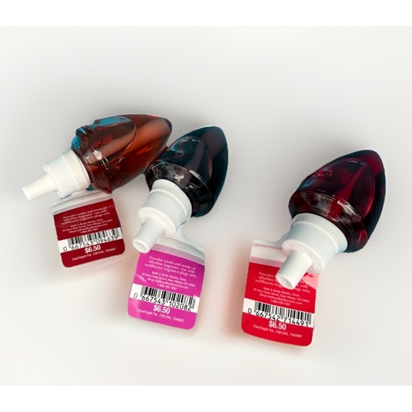 Bath & Body Works Wallflowers SPARKLING SUGAR PLUM, TIS THE SEASON, Winter Candy - Picture 2 of 2